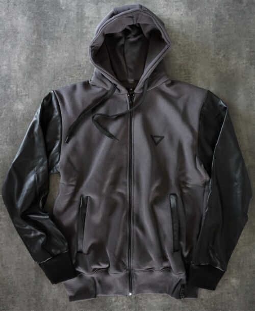 heavy zipped and hooded sweatshirt, manufactured with very resistant fabric