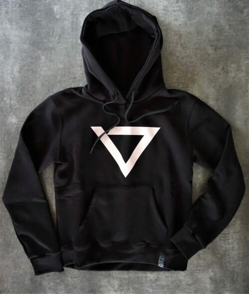 heavy hooded sweatshirt, manufactured with very resistant fabric