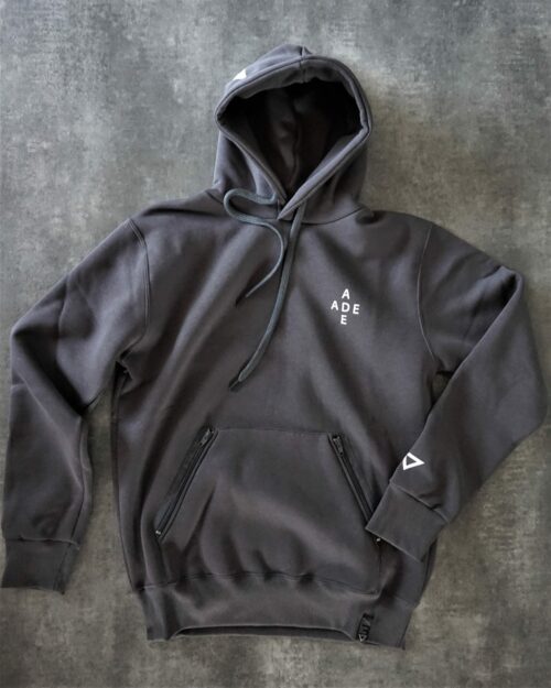 heavy hooded sweatshirt, manufactured with very resistant fabric