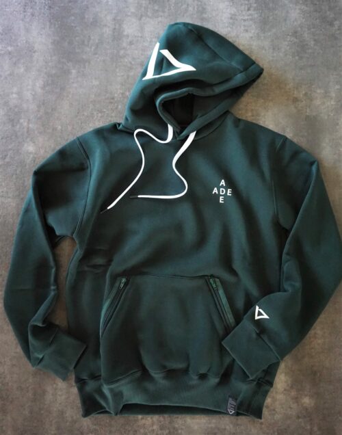 heavy hooded sweatshirt, manufactured with very resistant fabric