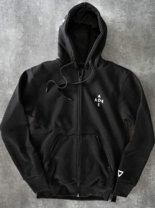 heavy zipped and hooded sweatshirt, manufactured with very resistant fabric