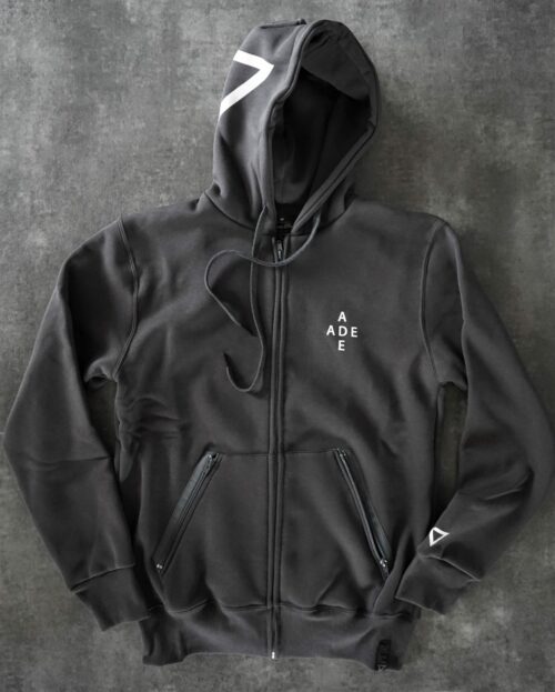 heavy zipped and hooded sweatshirt, manufactured with very resistant fabric