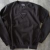 heavy crew-neck sweatshirt, manufactured with very resistant fabric