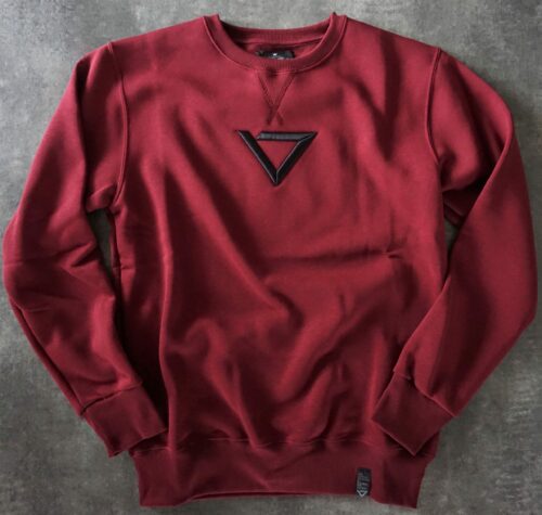 heavy crew-neck sweatshirt, manufactured with very resistant fabric