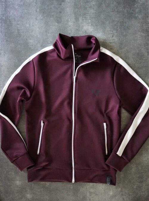 highly functional performant jacket, inspired by the style of street skateboarding