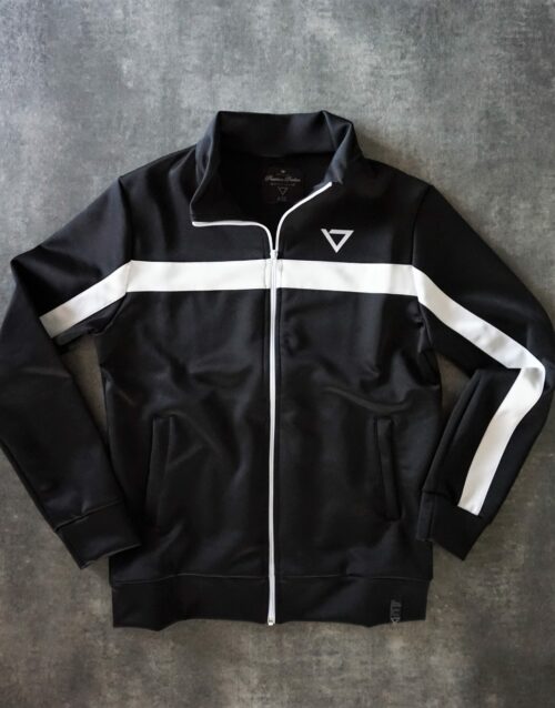 highly functional performant jacket, inspired by the style of street skateboarding