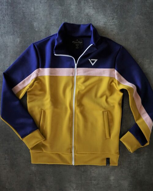 highly functional performant jacket, inspired by the style of street skateboarding