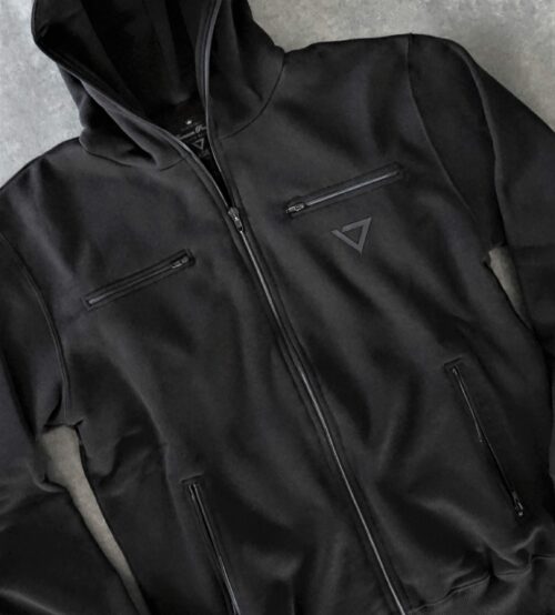 heavy zipped and hooded sweatshirt, manufactured with very resistant fabric