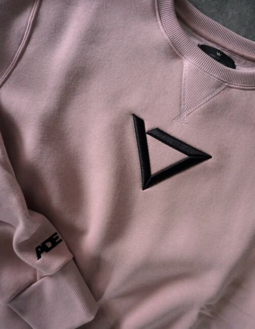 heavy crew-neck sweatshirt, manufactured with very resistant fabric